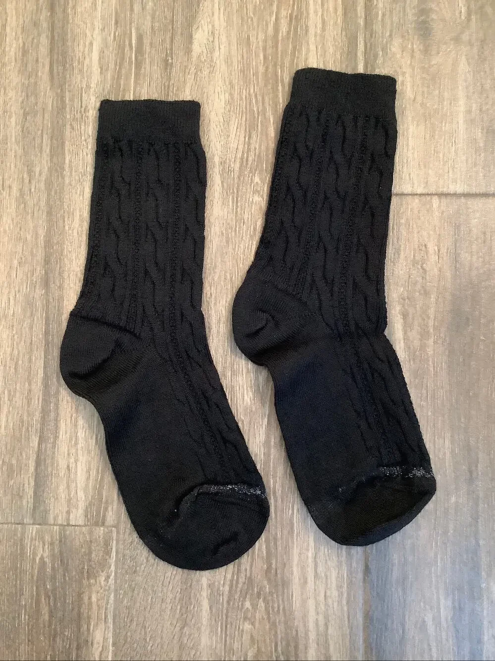 Smartwool Women's Estimated Small Black Everyday Cable Knit Crew Socks A27-3